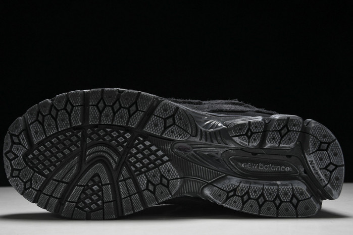 New Balance WL2002  M2002RDB