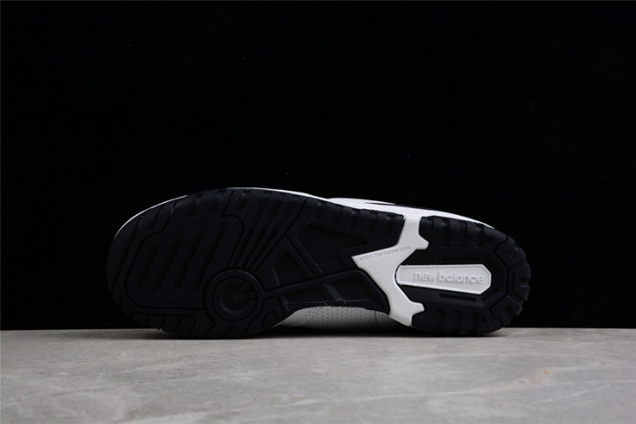 New Balance 550