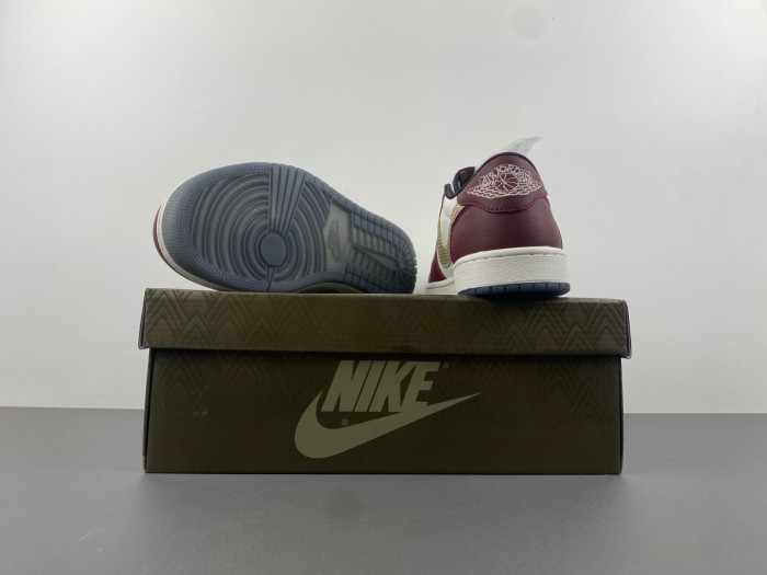 Travis Scott x Air Jordan 1  FJ5735-100