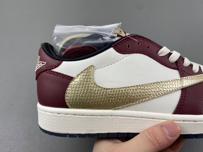 Travis Scott x Air Jordan 1  FJ5735-100