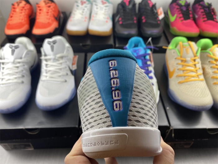 KOBE 11