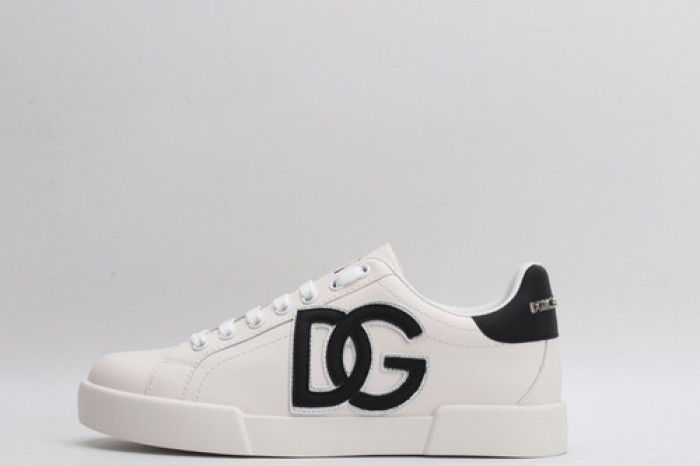 DG sneaker