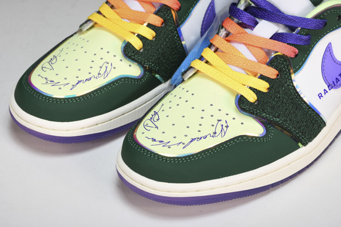 Air Jordan 1 Low OG“Doernbecher”  FD9665-351
