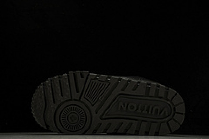L&V SNEAKERS