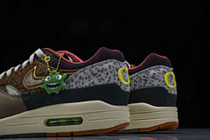 Division Street x Nike Air Max 1 "Oregon Ducks”  HQ2639-100