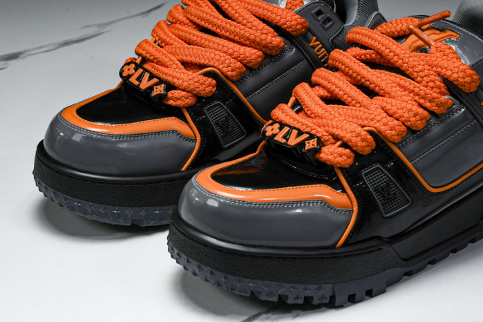 L&V SNEAKERS