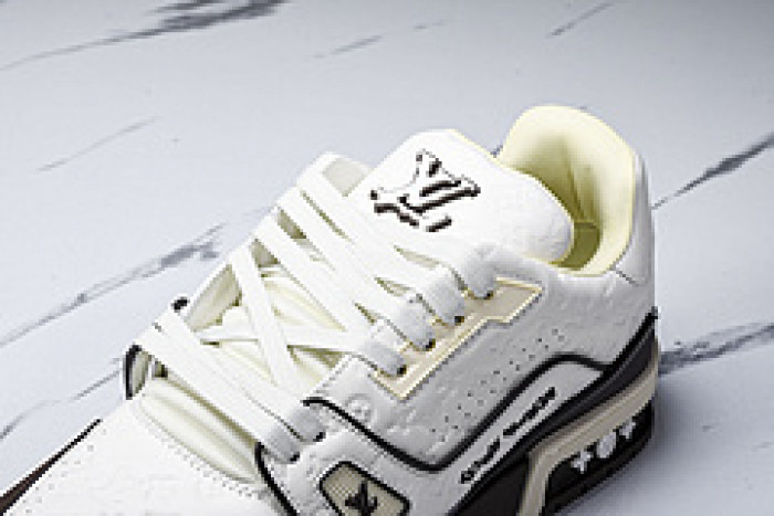 L&V SNEAKERS
