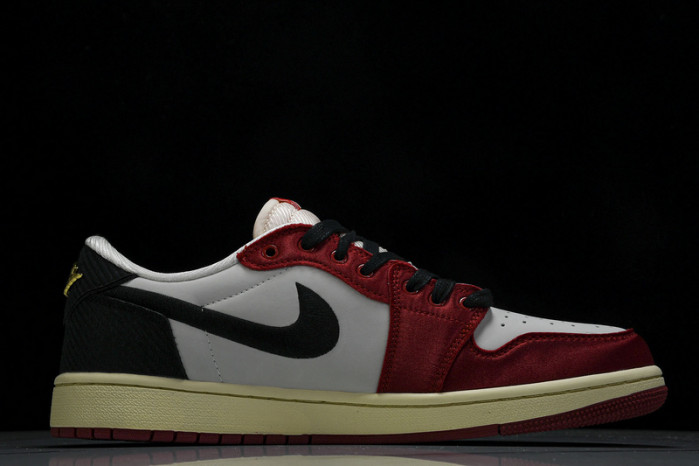 Jordan 1 Retro Low OG Trophy Room Away  FN0432-100