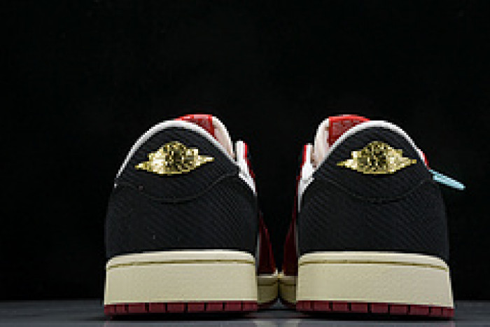 Jordan 1 Retro Low OG Trophy Room Away  FN0432-100