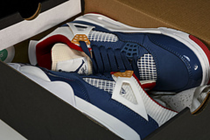 Air Jordan 4 Retro "Messy Room" AJ4  DR6952-400