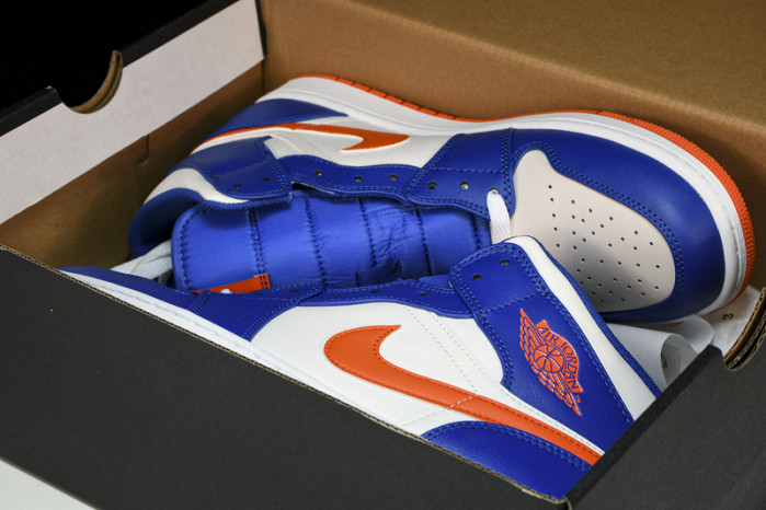 AIR JORDAN RETRO 1 MID  FD1029 400