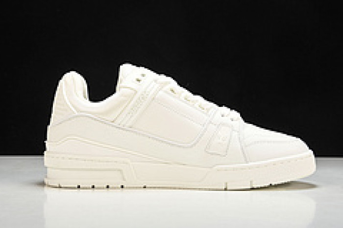 L&V SNEAKERS