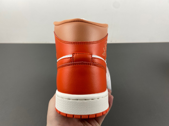 Wmns Jordan 1 Mid