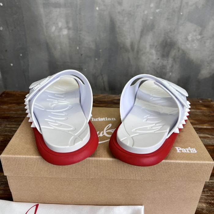 CL SLIPPERS