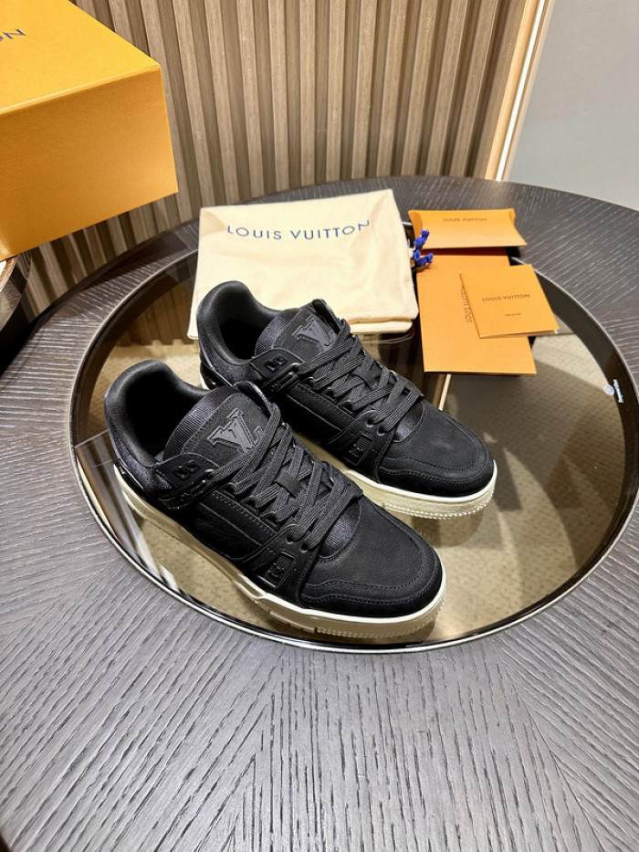L&V SNEAKERS