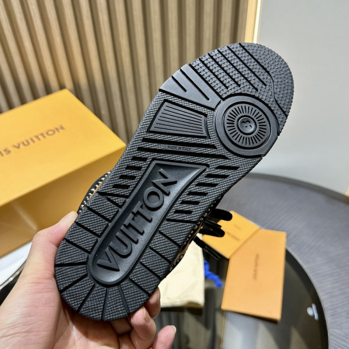 L&V SNEAKERS