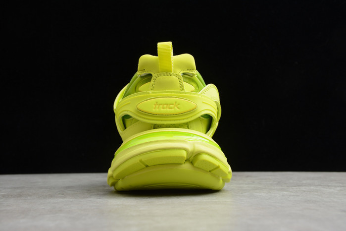 BLEN Track White Orange W06G0 2001 yellow