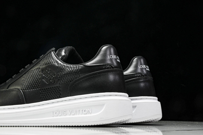 L&V SNEAKERS