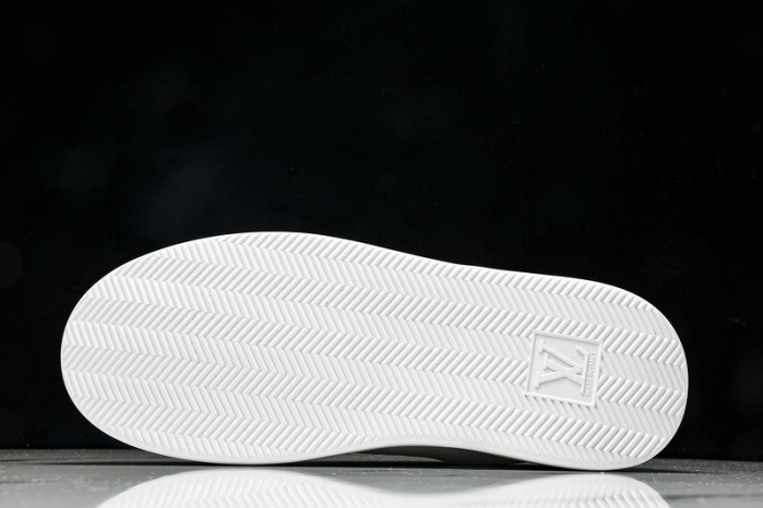 L&V SNEAKERS