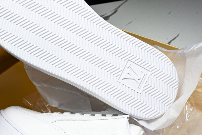 L&V SNEAKERS