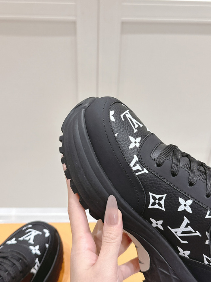 L&V SNEAKERS