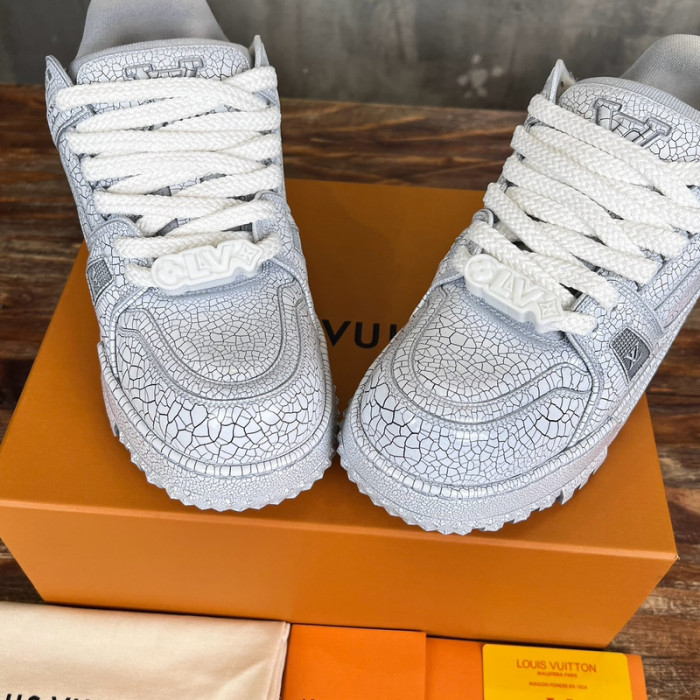 L&V SNEAKERS