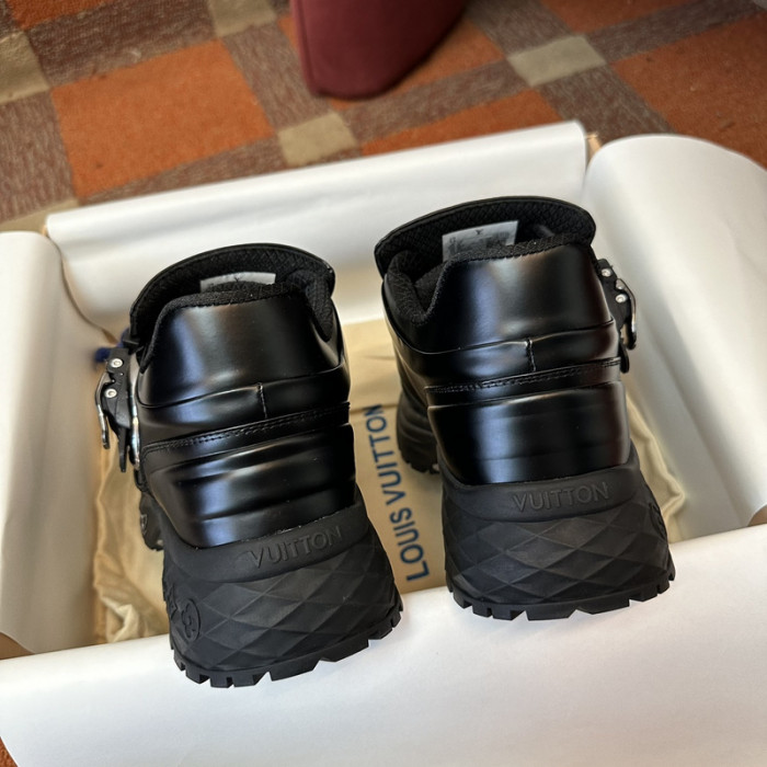 L&V SNEAKERS