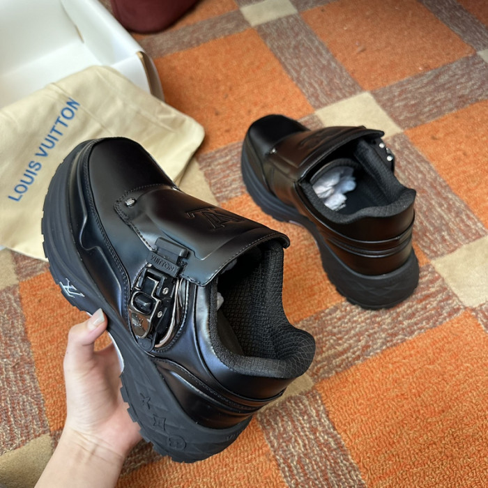 L&V SNEAKERS