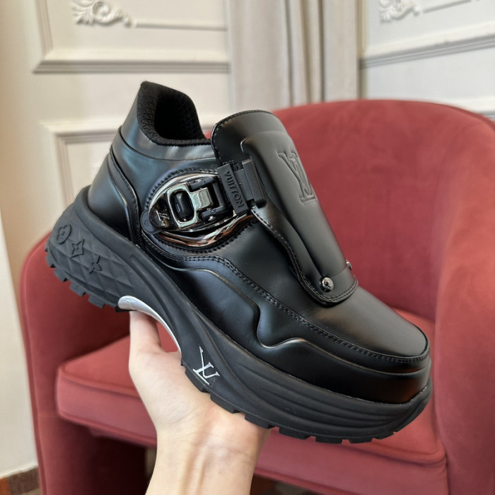L&V SNEAKERS