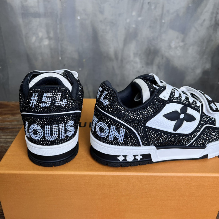 L&V SNEAKERS