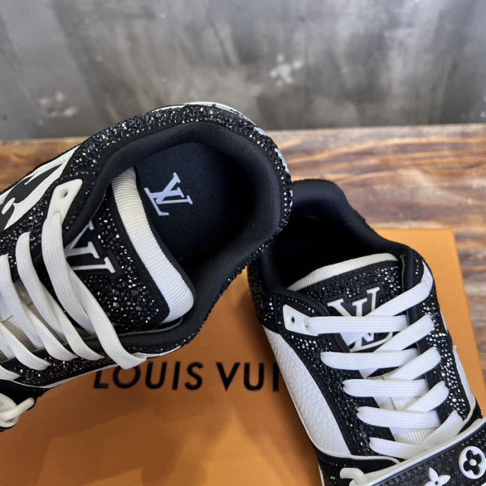 L&V SNEAKERS