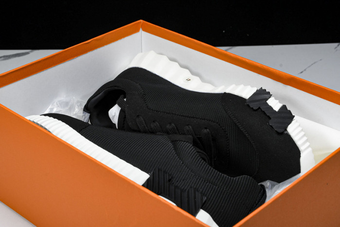 HER_MERS  SNEAKER