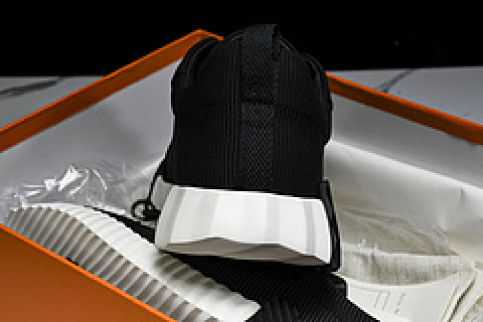 HER_MERS  SNEAKER