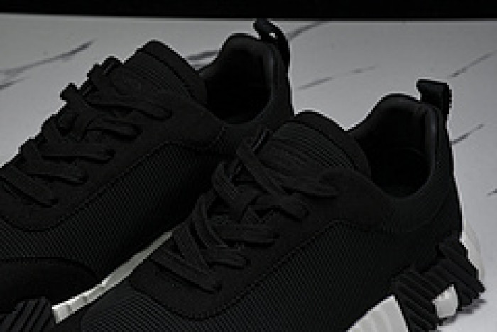 HER_MERS  SNEAKER