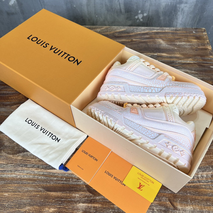 L&V SNEAKERS