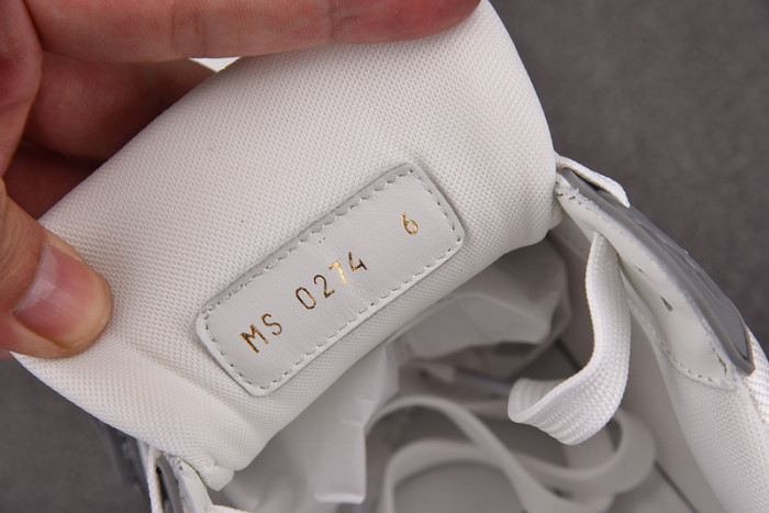 L&V SNEAKERS