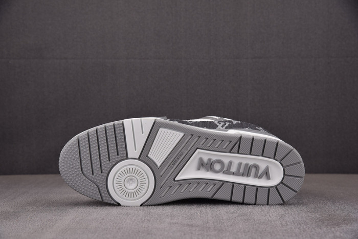 L&V SNEAKERS