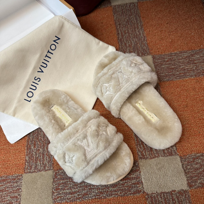 L&V SLIPPERS