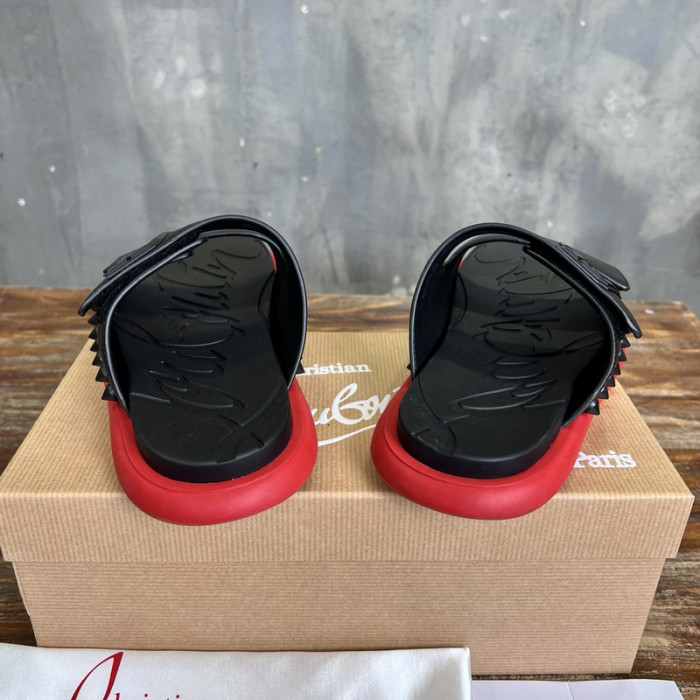 CL SLIPPERS
