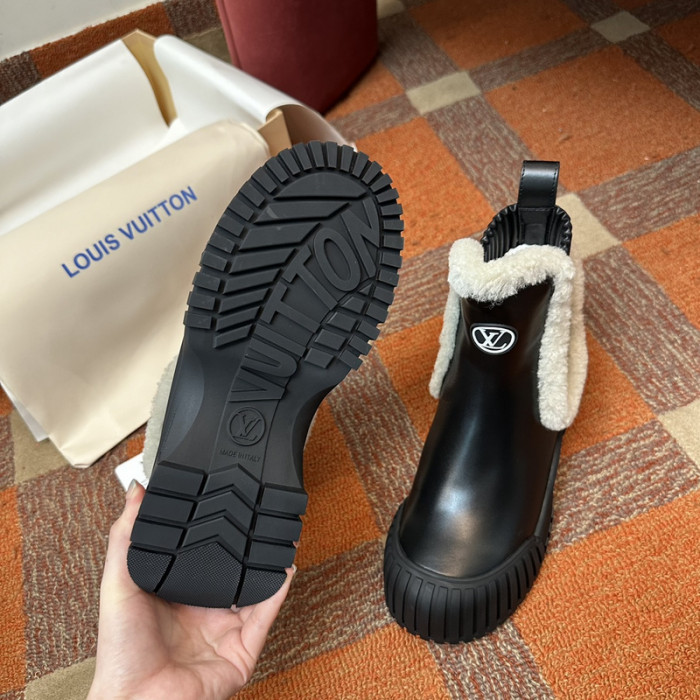 L&V SNEAKERS