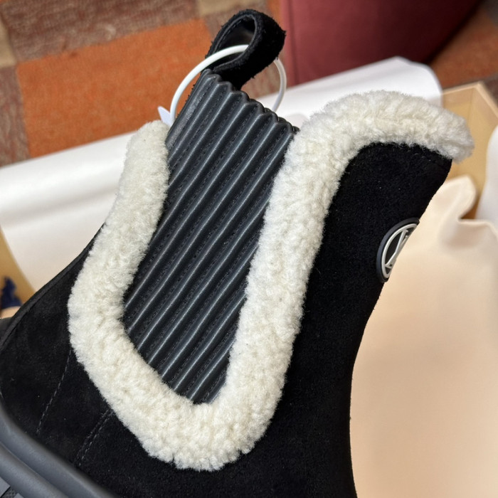 L&V SNEAKERS