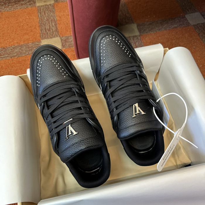 L&V SNEAKERS