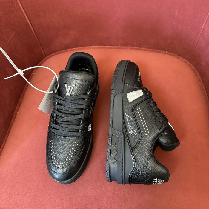 L&V SNEAKERS