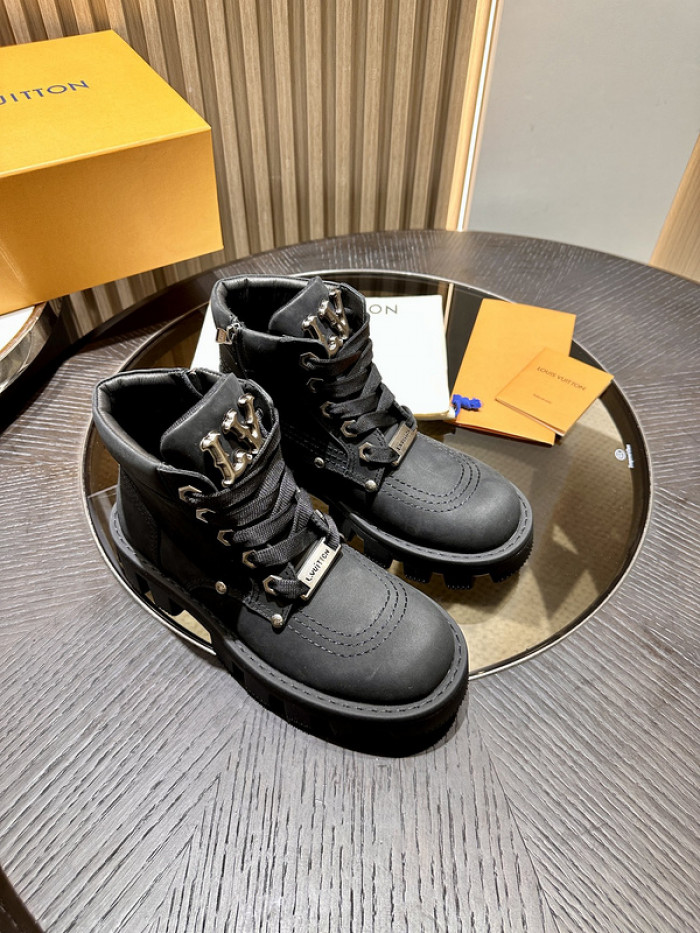L&V SNEAKERS