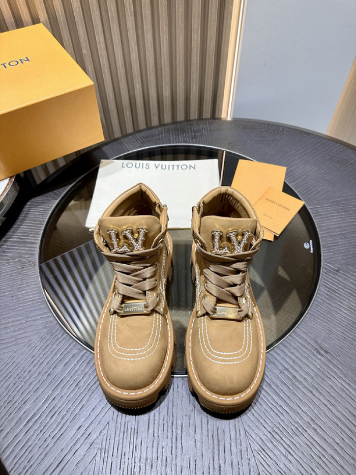 L&V SNEAKERS