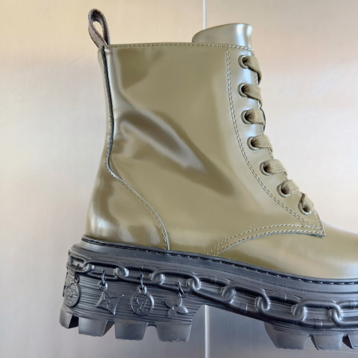 L&V SNEAKERS