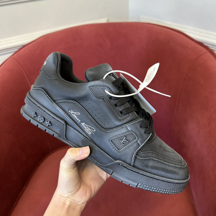 L&V SNEAKERS