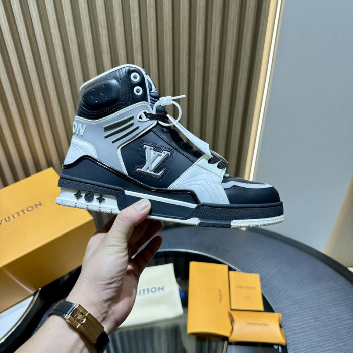 L&V SNEAKERS