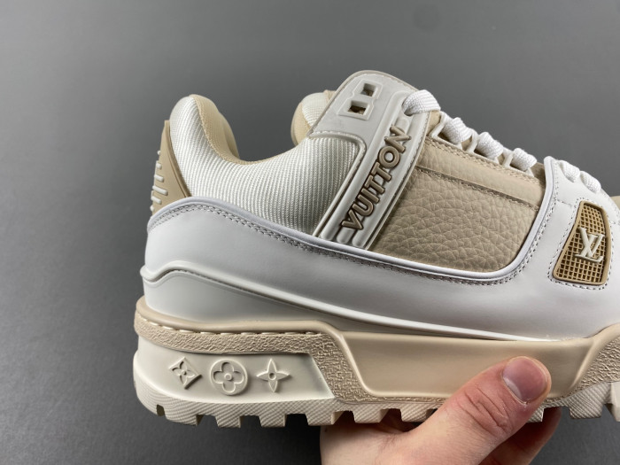 L&V SNEAKERS
