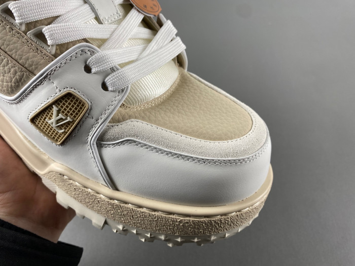 L&V SNEAKERS